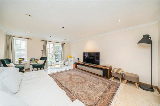 Temple Road, Kew, TW9 - Photo 1