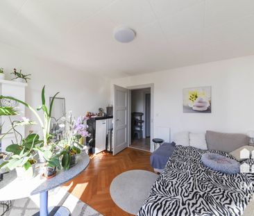 Grosszügige 3.5-Zimmer-Wohnung im 3. OG in Biel - Photo 1