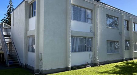 Alicetown 1 Bedroom Unit - Photo 5