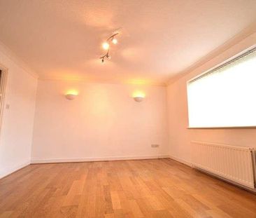 Old Milton Road, New Milton, Hampshire, BH25 - Photo 1