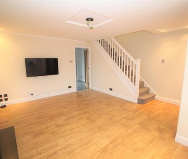 3 bedroom terraced house to rent - Photo 6