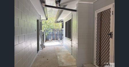 SPACIOUS 3-BEDROOM UNIT IN MANOORA - Photo 3