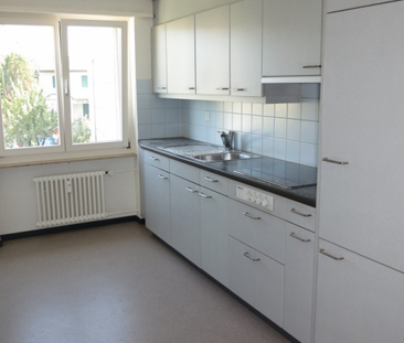 4 Zimmer-Wohnung im Zentrum von Therwil - Photo 3