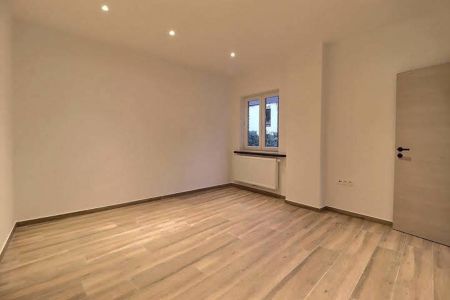 Appartement 2ch + garage à 6042 Charleroi Lodelinsart  Loyer: 900 € - Photo 4