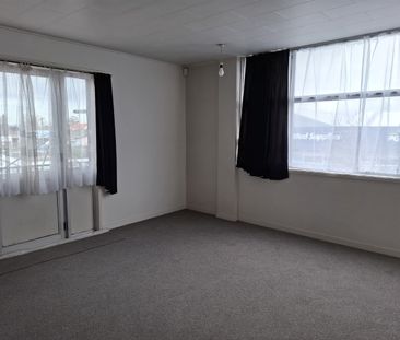 Live in the heart of Cambridge! - Photo 2