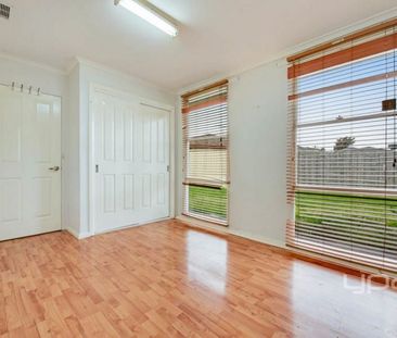 Affordable Family Living in Meadow Heights - Photo 3