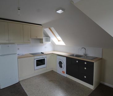 1 bedroom flat to rent - Photo 2