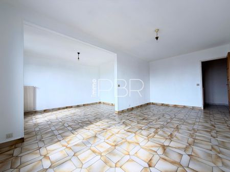 Location Appartement 4 pièces 75m² REIMS 51100 - Photo 4