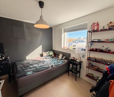 Dejligt 5-værelses rækkehus i Gistrup - Foto 2