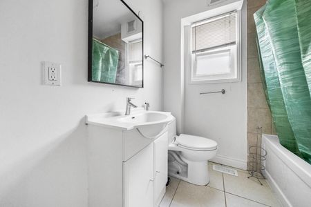 For Lease - 17 Pleasant Avenue, Toronto, Ontario - Photo 4