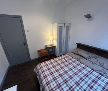 Room in a Shared Flat, City Road, EC1V - Photo 4