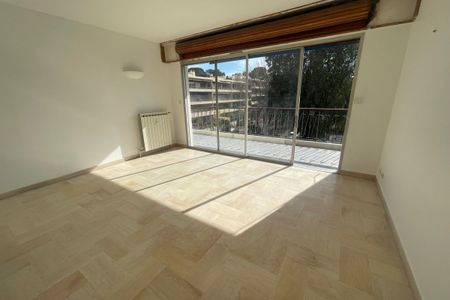 PETIT BOIS - Magnifique T3 à louer - Photo 2