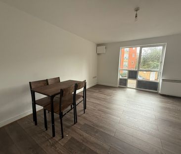 2 Bed Flat, Albatross Close, E6 - Photo 1