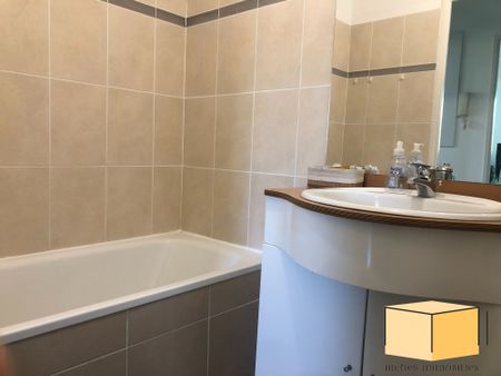 Location Appartement 2 pièces 46m² BELLEY 01300 - Photo 4