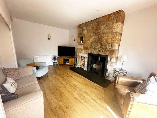 3 bedroom terraced house to rent - Photo 1