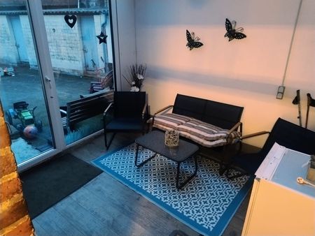 Schöne 65 qm, 3ZKDB Wohnung mit Gemeinschaftsgarten, Stellplatz und eigener Gastherme zu vermieten - Photo 2