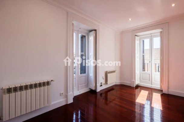 Piso en alquiler en Calle Mayor, 88, cerca de Calle de la Almudena - Foto 1