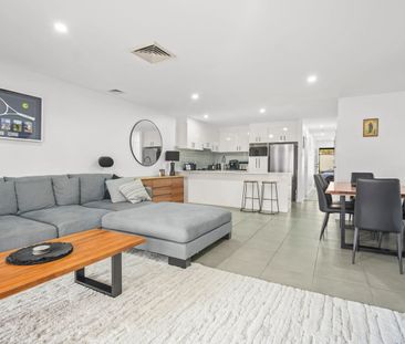 Immaculate Townhouse in Woongarrah - Photo 1