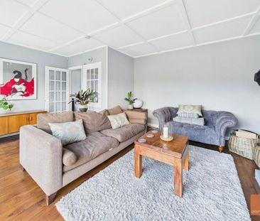 4 bedroom detached bungalow to rent - Photo 5