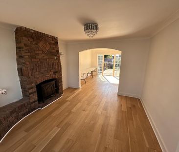3 bedroom semi-detached house to rent - Photo 2