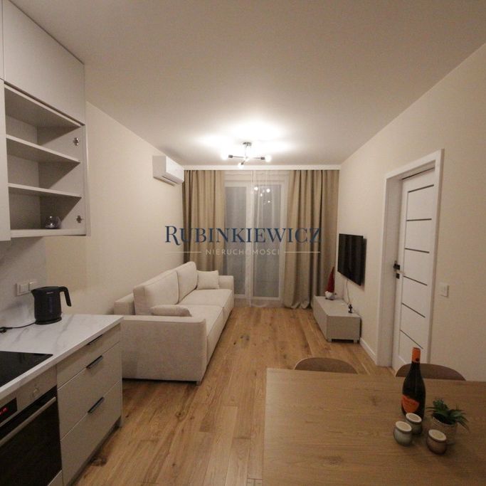 Warszawa, Włochy, al. Aleje Jerozolimskie - Photo 1