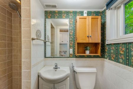 For Lease - 17 Beckett Avenue Unit# Lower, East Gwillimbury, Ontario - Photo 4