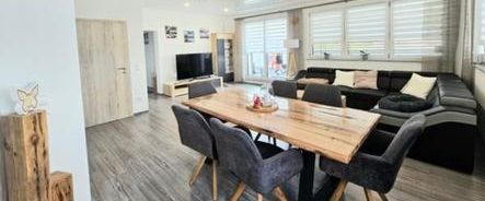 4,5-Zimmer Wohnung mit Garage - Photo 1