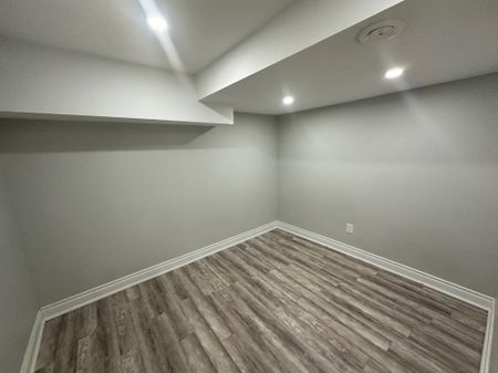 For Lease - 66 Roseville Drive, Brampton, Ontario - Photo 2