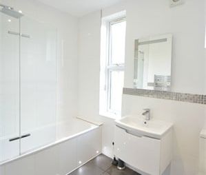 Baker Street, WEYBRIDGE, KT13 - Photo 6