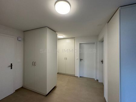 APPARTEMENT RECEMMENT RENOVE DE 4½ PIECES DANS UN PETIT LOCATIF - Photo 3