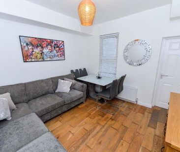 202 Ravenhill Road, Belfast, BT6 8EF - Photo 3