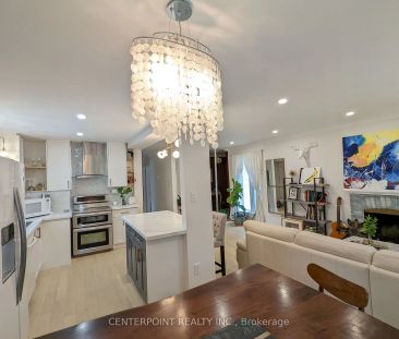 Detached Home For Lease | N9235799 - Photo 2