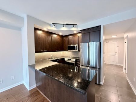 For Lease - 628 Fleet Street Unit# 909, Toronto, Ontario - Photo 2