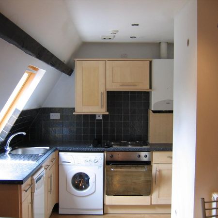 Flat 10, 40 HYDE TERRACE Leeds - LS2 9LN - Photo 3