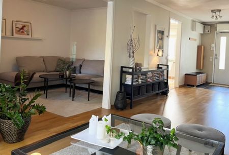 Välplanerat Radhus i två plan - Photo 4