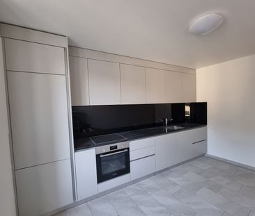 Superbe appartement entièrement rénové de 3 pièces au 2ème étage si... - Photo 4