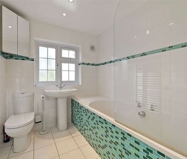 SHORT TERM - A three bedroom cottage located in Temple with river f... - Photo 5