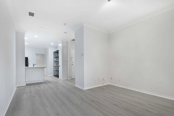 For Lease - 600 Eglinton Avenue Unit# 110, Toronto, Ontario - Photo 1