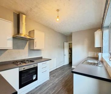 3 bedroom Terraced House To Let - Photo 6