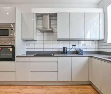 Holloway Road, Holloway, N7 - Photo 3