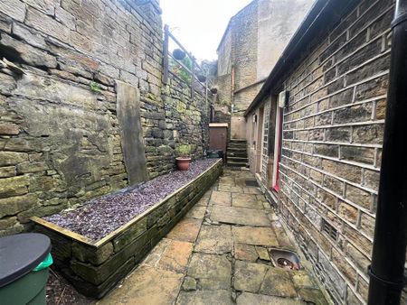 1 bedroom flat to rent - Photo 3