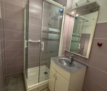 Location Appartement 2 pièces 42m² - Photo 5