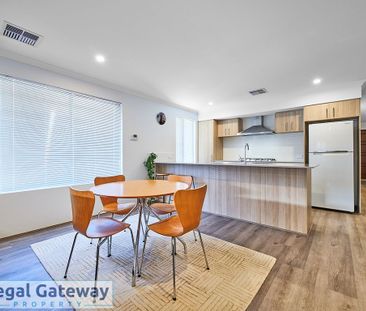 25 Jarrahdene Street, PIARA WATERS WA 6112 - Photo 5
