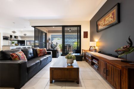 Fully Furnished Family Home just Moments from the Beach - Photo 2