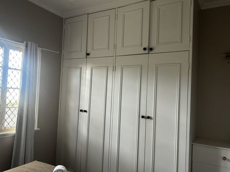 Brisbane Private Rooms with Shared Bathroom - Photo 3