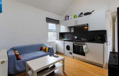 Corporation Road, Grangetown, CF11 - Photo 3