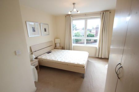 2 bedroom apartment to rent - Photo 2