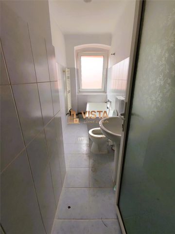 Apartament 3 Camere pentru Birouri sau Servicii. Zona Centrala - Fotografie 5