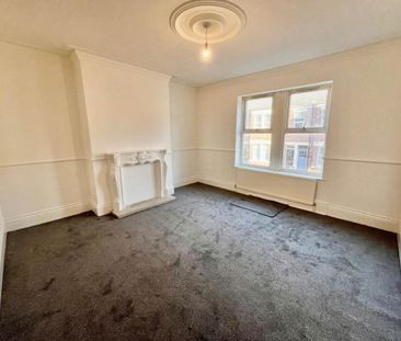 3 bedroom flat to rent - Photo 5
