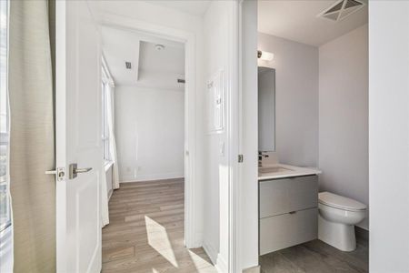 For Lease - 36 Elm Drive West Drive Unit# 2905, Mississauga, Ontario - Photo 3